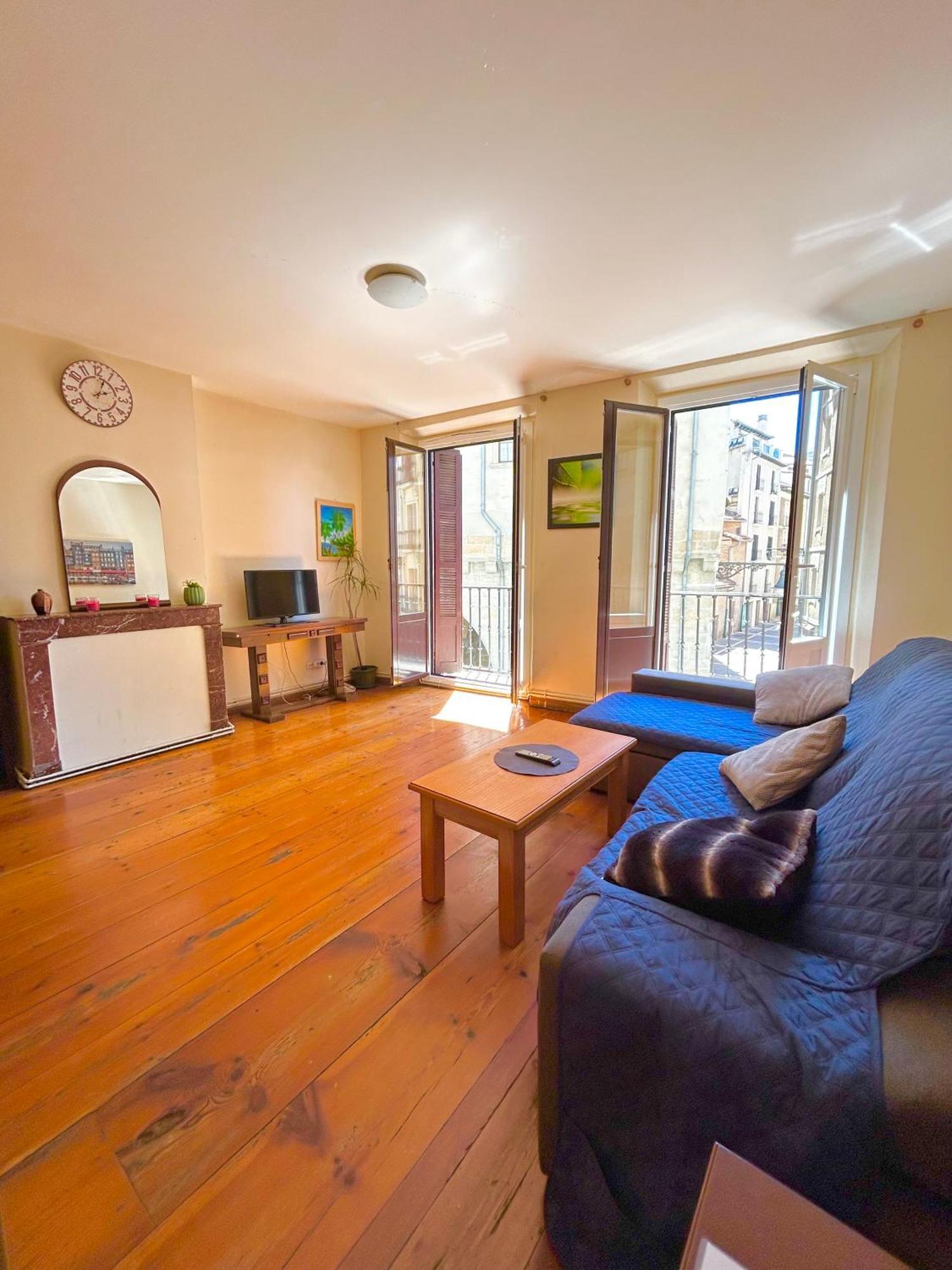 Travelers Rest Apartment Pamplona Ngoại thất bức ảnh